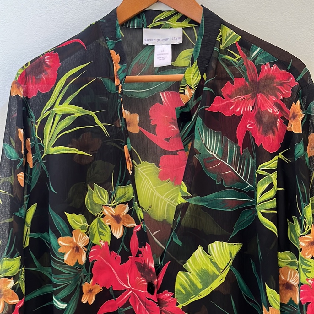 Gorgeous Susan Graver Black Floral Blouse/Jacket SizeXL - Picture 4 of 6